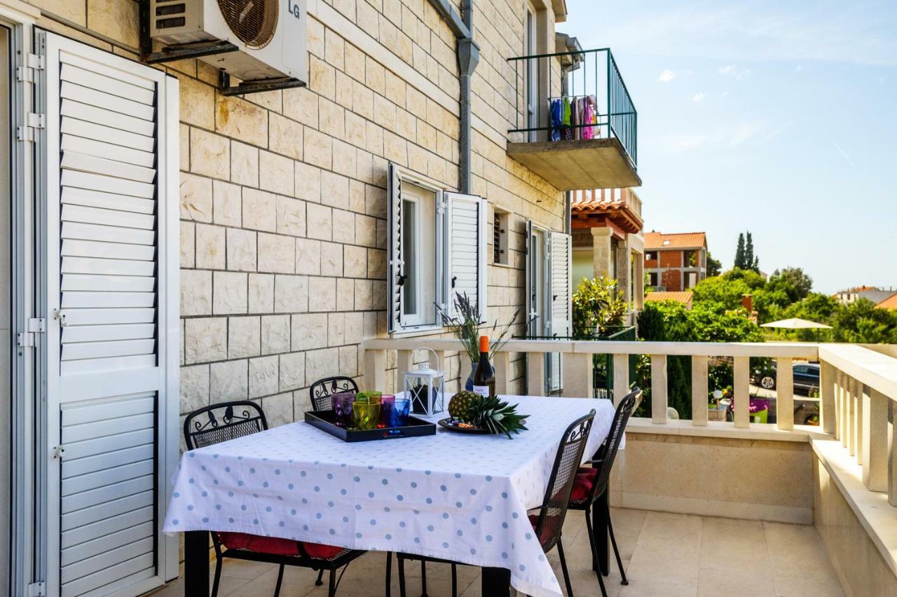Great View Apartment Sutivan Buitenkant foto